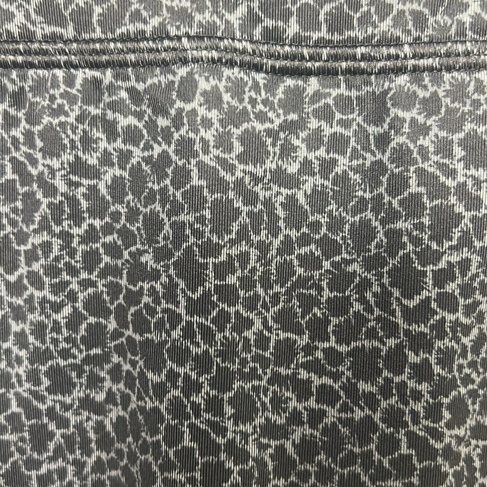 76. Columbia Whispering Lakes Skort Skirt, Black Gray Animal Active, UPF 50 Sz S - Picture 5 of 9